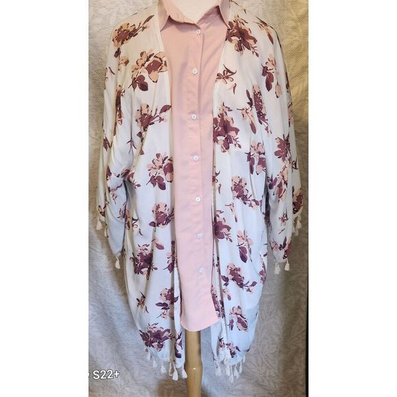 C21 Burgundy and peach floral kimono with fringe trim - Picture 1 of 15